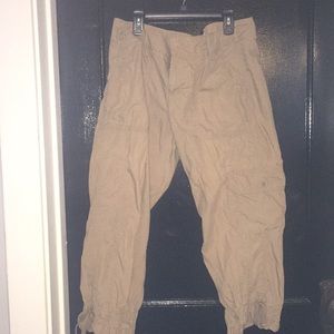 Gap Capri Surplus women Pant